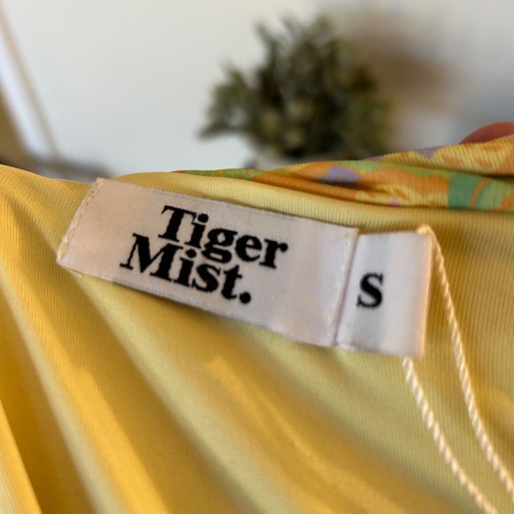 Tiger Mist. Size Small Retro Halter Multi Colored Mini Dress - Picture 3 of 5
